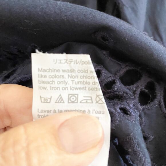 J CREW Women's Navy Eyelet Funnel Neck Long Sleeve Scallop Edge Blouse sz 00 - Picture 9 of 9